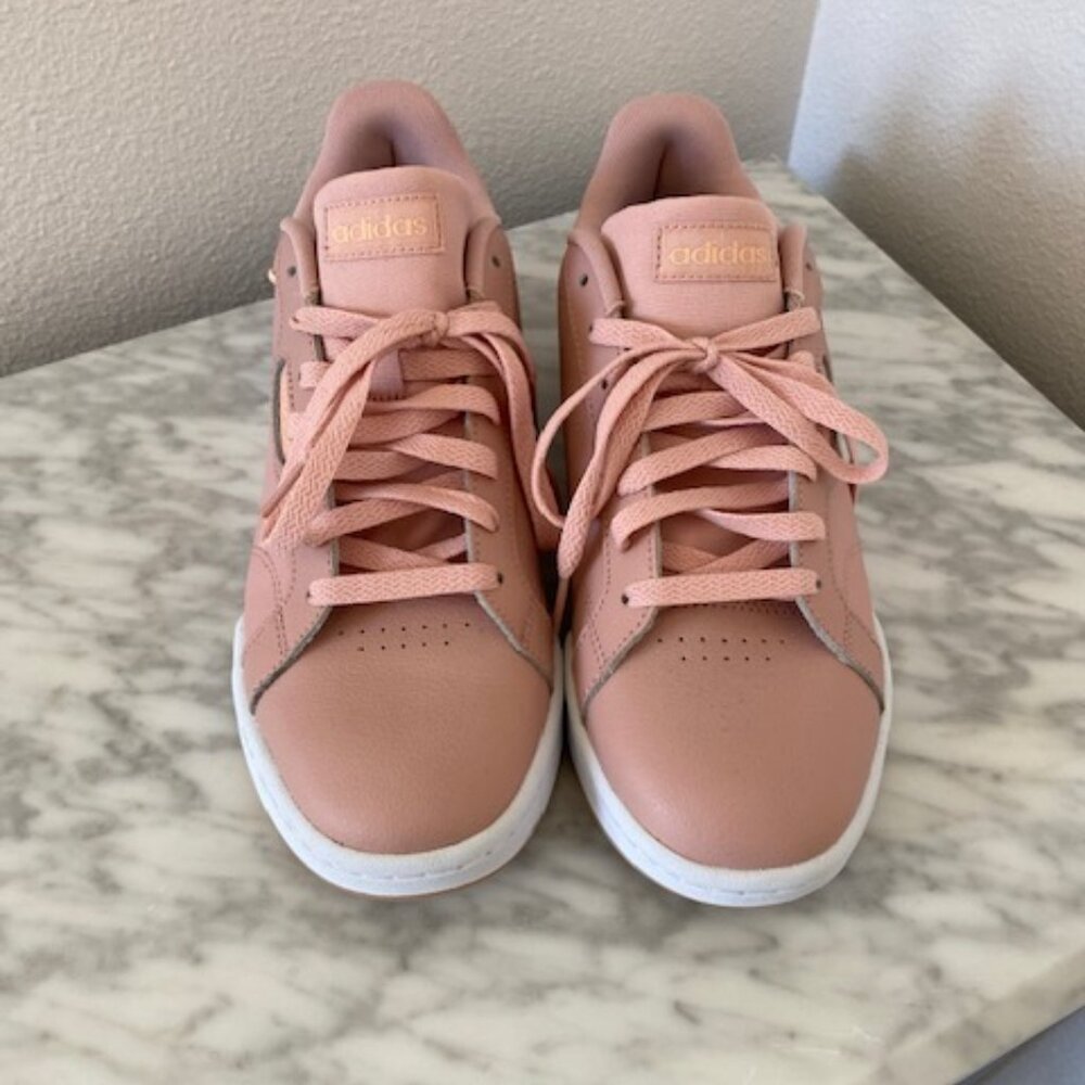 Adidas Pale Pink Sneakers - New w/o Tags - Size 8